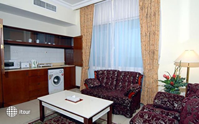 Moon Valley Hotel Apartments Dubai 32