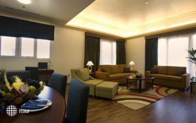 Al Khoory Executive Hotel Al Wasl 14