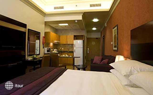 Al Khoory Executive Hotel Al Wasl 21