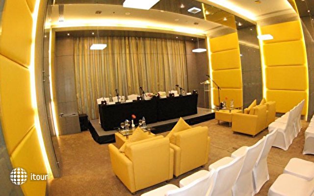 Time Grand Plaza Hotel Dubai 12