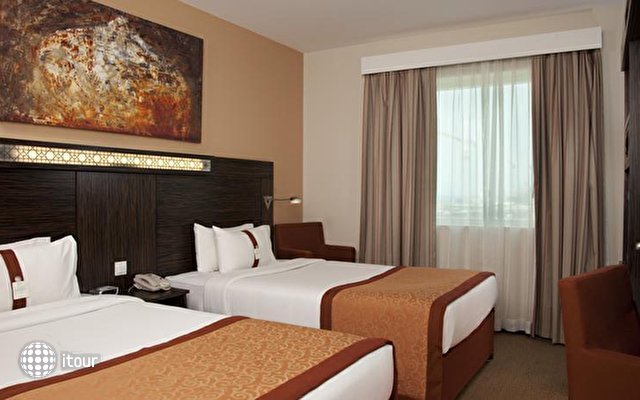 Holiday Inn Express Jumeirah 17