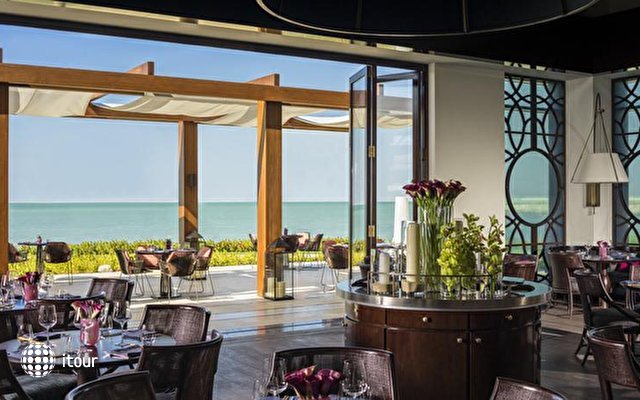 Four Seasons Resort Dubai At Jumeirah Beach 16