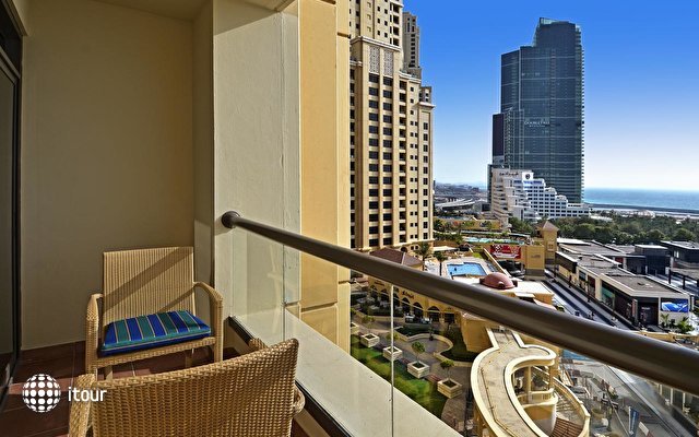 Roda Amwaj Suites 20