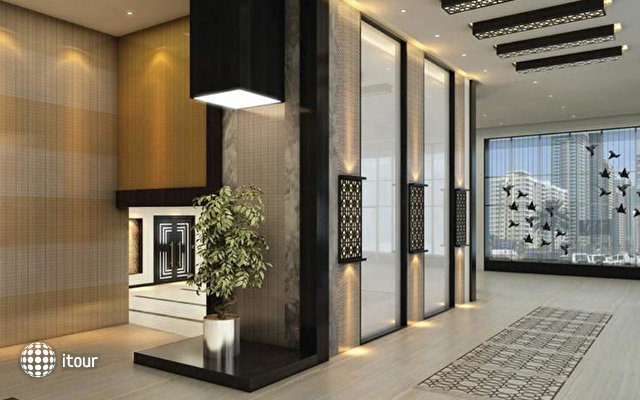 Metropolitan Hotel Dubai 3