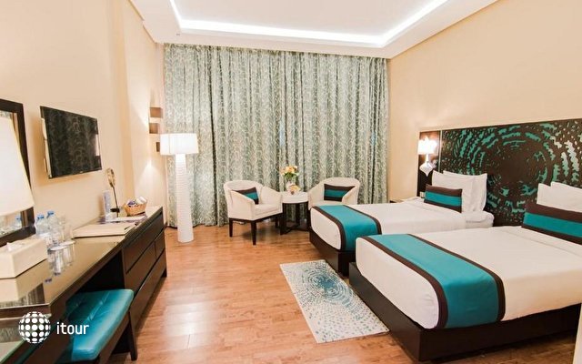 Signature Hotel Al Barsha 8