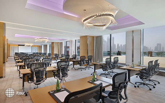 Hilton Dubai Palm Jumeirah 32