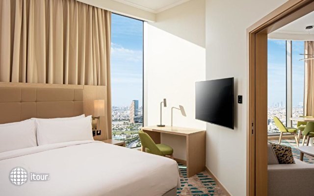 Holiday Inn & Suites Dubai Science Park 15