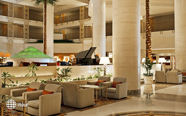 Sheraton Dubai Creek Hotel & Towers 3
