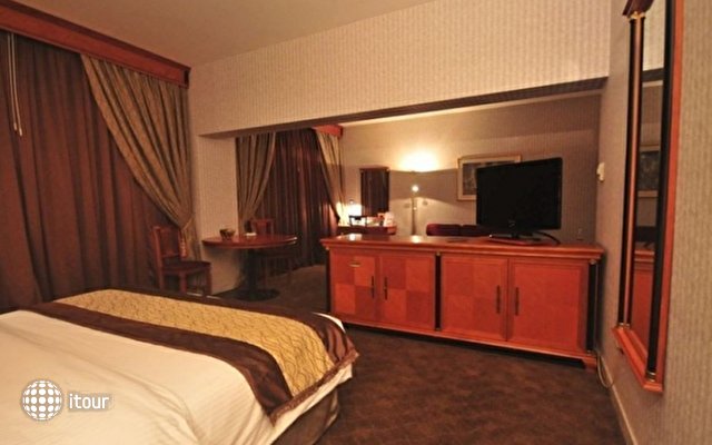 Ramada Continental Hotel 16