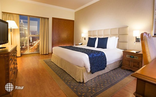 Crowne Plaza Dubai Sheikh Zayed Road 38