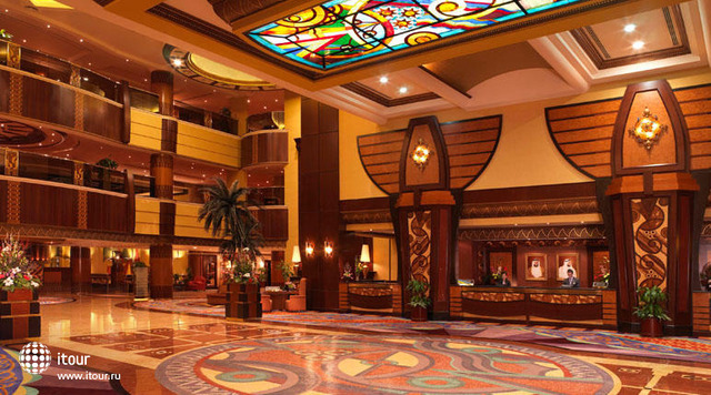 Holiday Inn Abu Dhabi 8