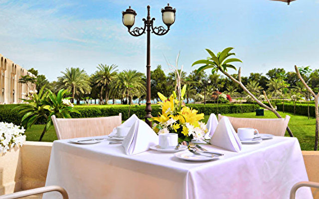 Holiday Inn Abu Dhabi 10