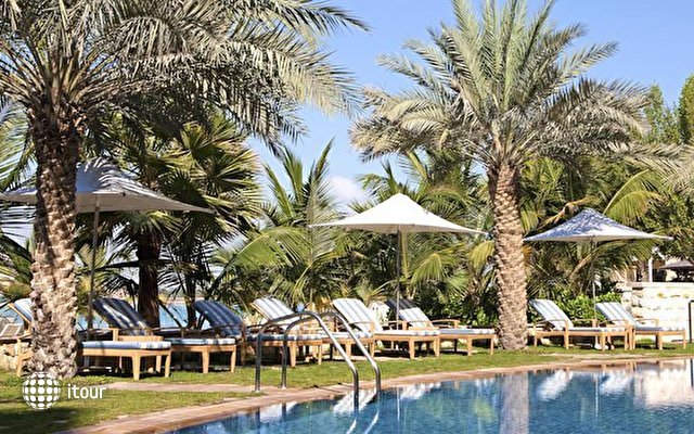 Shangri-la Hotel Qaryat Al Beri 14