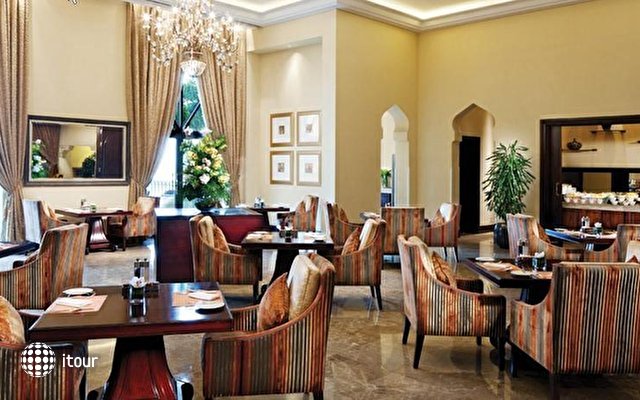 Shangri-la Hotel Qaryat Al Beri 24