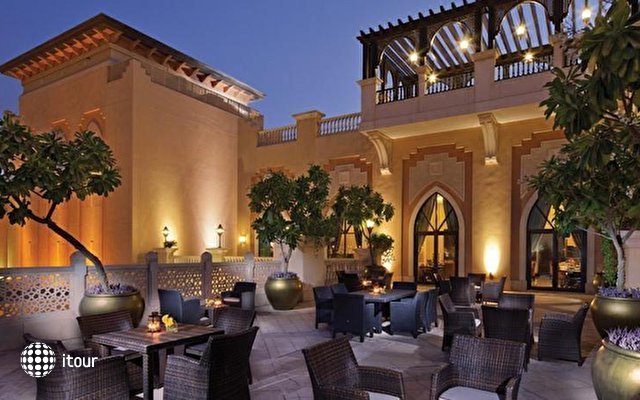 Shangri-la Hotel Qaryat Al Beri 25