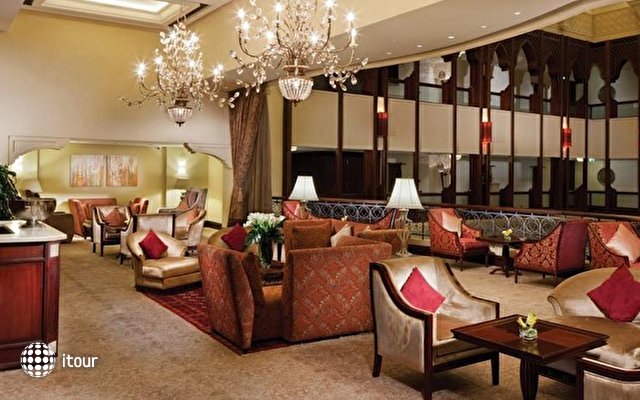 Shangri-la Hotel Qaryat Al Beri 26