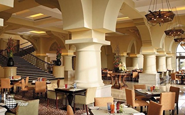 Shangri-la Hotel Qaryat Al Beri 34