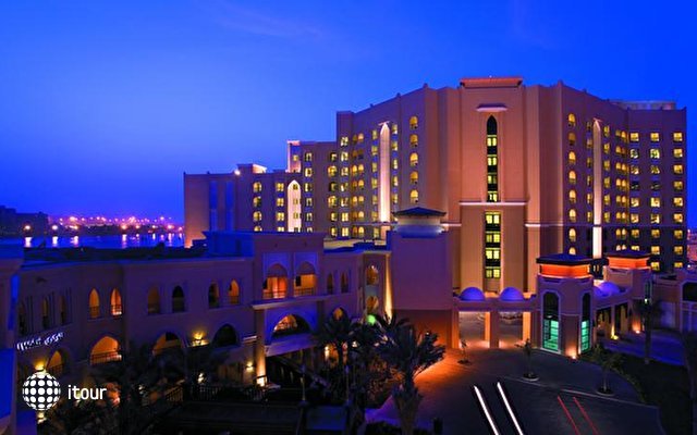 Traders Hotel Qaryat Al Beri 2