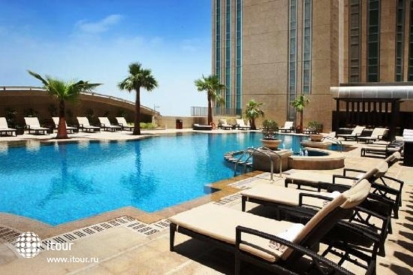 Sofitel Abu Dhabi Corniche 21