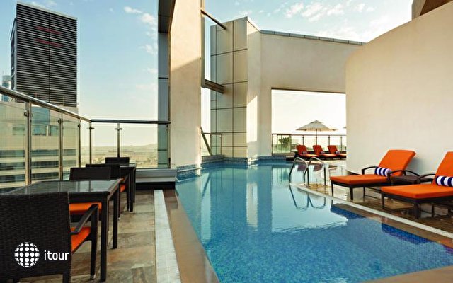 Ramada Hotel Abu Dhabi 6
