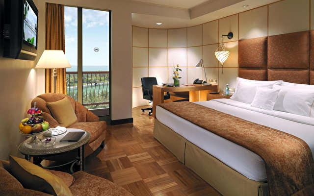 Sheraton Abu Dhabi Resort & Hotel 4