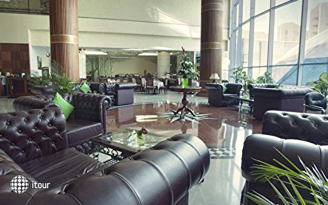 Grand Excelsior Sharjah (ex. Holiday Inn Resort) 8