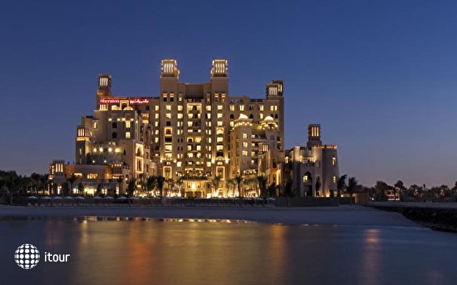 Sheraton Sharjah Beach Resort & Spa 2