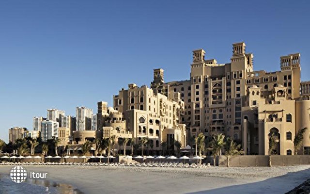 Sheraton Sharjah Beach Resort & Spa 3