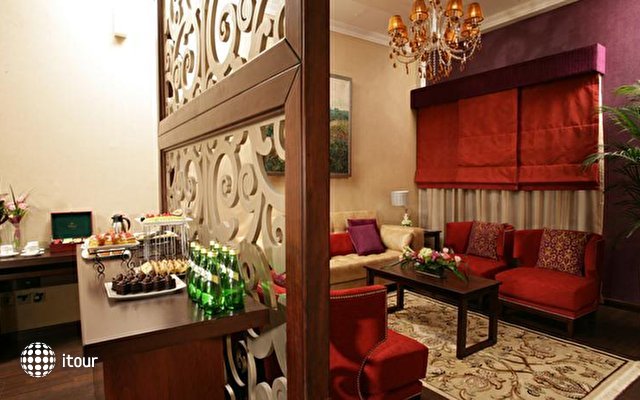 Ramada Hotel & Suites Ajman 13