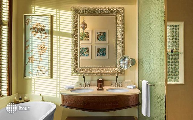 Ajman Saray A Luxury Collection Hotel & Resort 9
