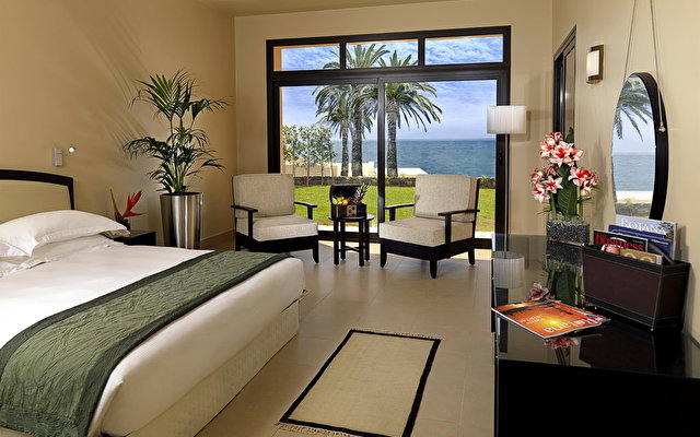 The Cove Rotana Resort 16