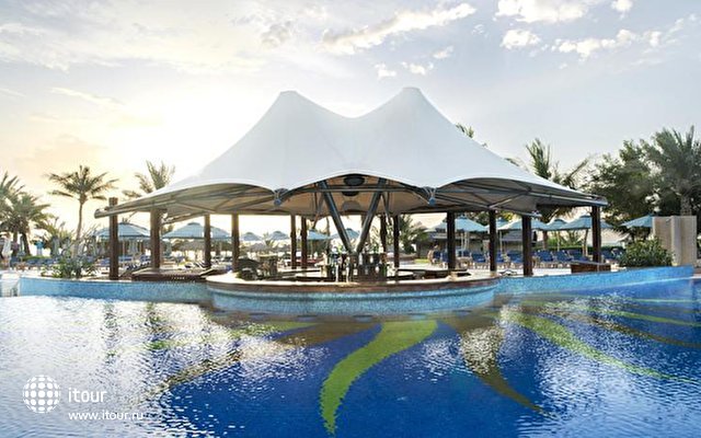 Le Meridien Al Aqah Beach Resort 39