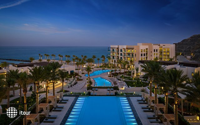 Address Beach Resort Fujairah 17