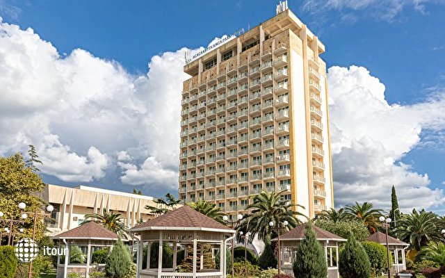 Amza Park Hotel 1