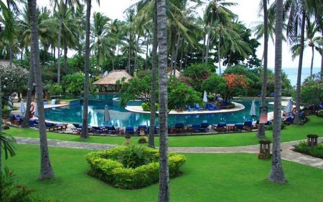 Holiday Resort Lombok 12