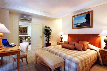 The Aryaduta Suites Hotel Semanggi 28