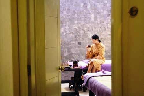 The Phoenix Hotel Yogyakarta 13