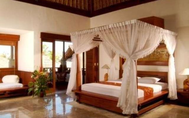 Grand Bali Sani Suite 12