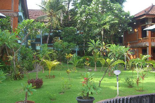 Bakung Beach Cottages 5
