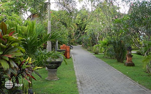 Royal Garden Villa 11