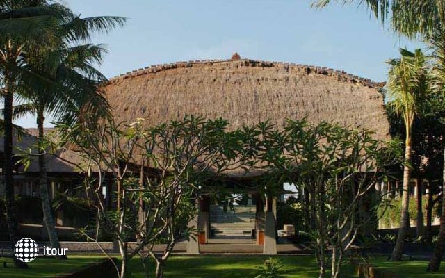 Maya Ubud Resort 19