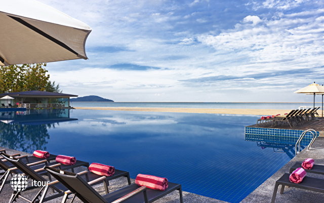 Century Langkawi Beach Resort (ex. Century Four Points Resort; Ex. Sheraton Langkawi Beach Resort) 1