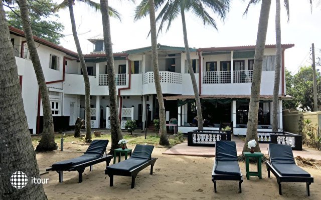 Dephani Beach Hotel 1
