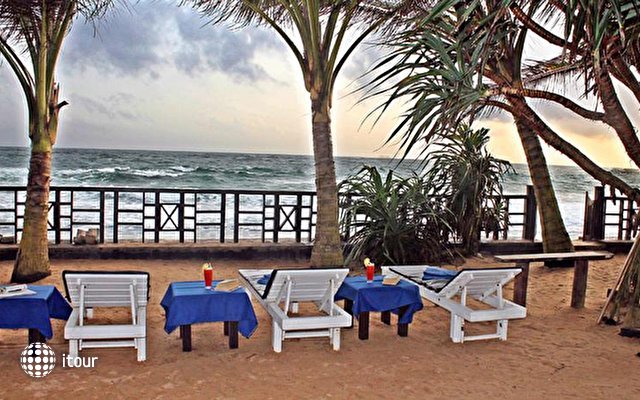 Dalawella Beach Resort 5