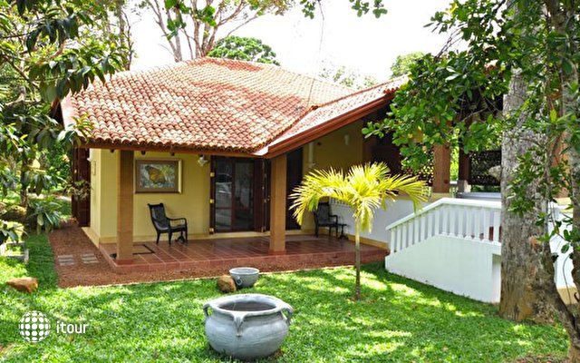 Cocoon Resort & Villas 12