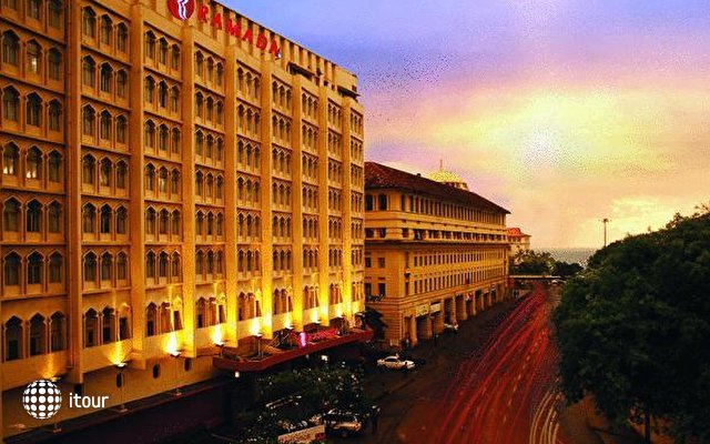 Ramada Colombo (ex. Holiday Inn) 1