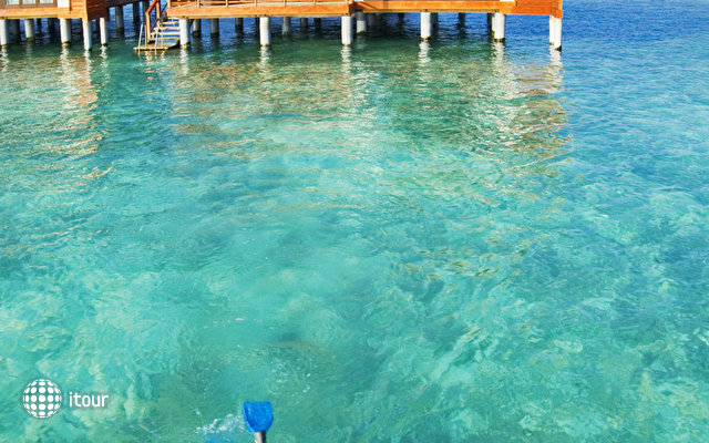Velassaru Maldives (ex Laguna Beach Resort) 17