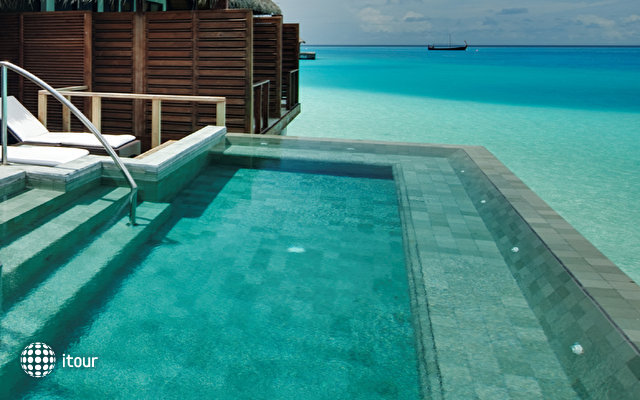 Velassaru Maldives (ex Laguna Beach Resort) 43