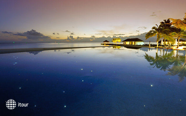 Velassaru Maldives (ex Laguna Beach Resort) 55