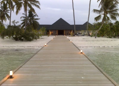 J Resort Handhufushi 18